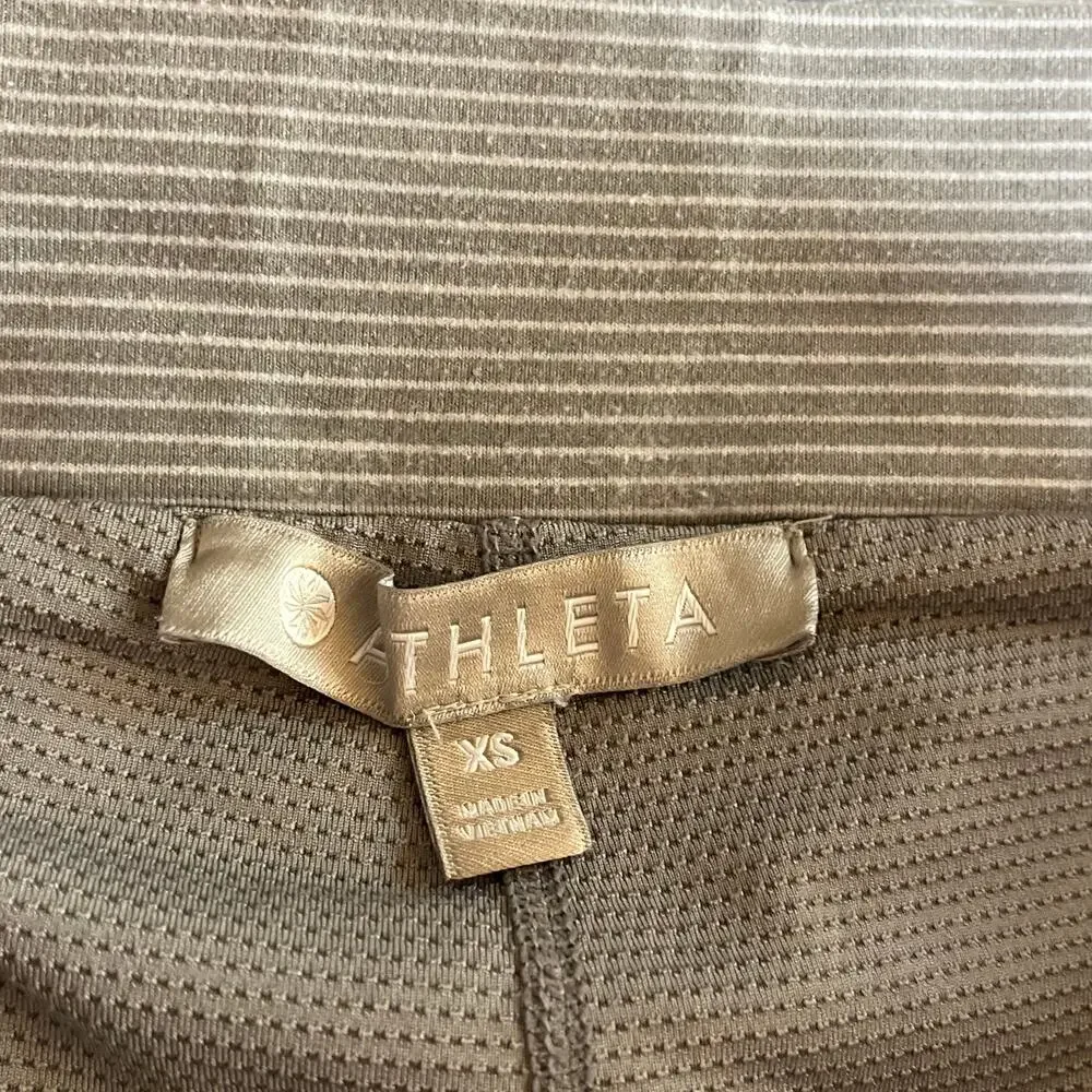 Athleta modern metro