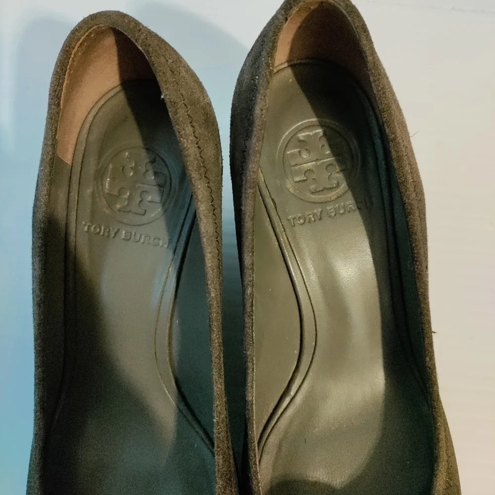 Tory Burch wedge suede pump size 6