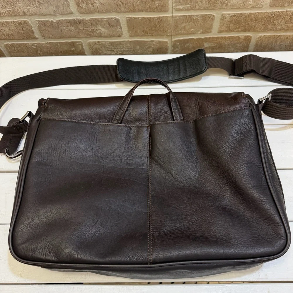 Reaction Kenneth Cole measures bin