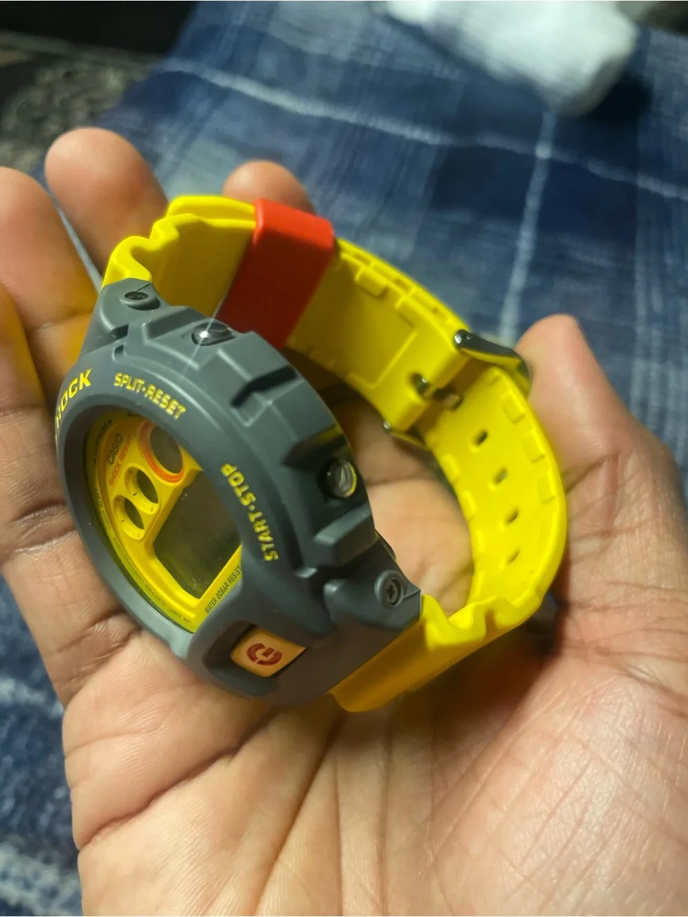 Casio bold yellow