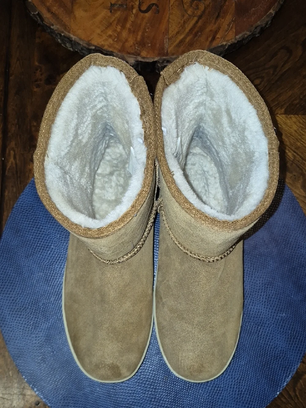 Minnetonka womens olympia