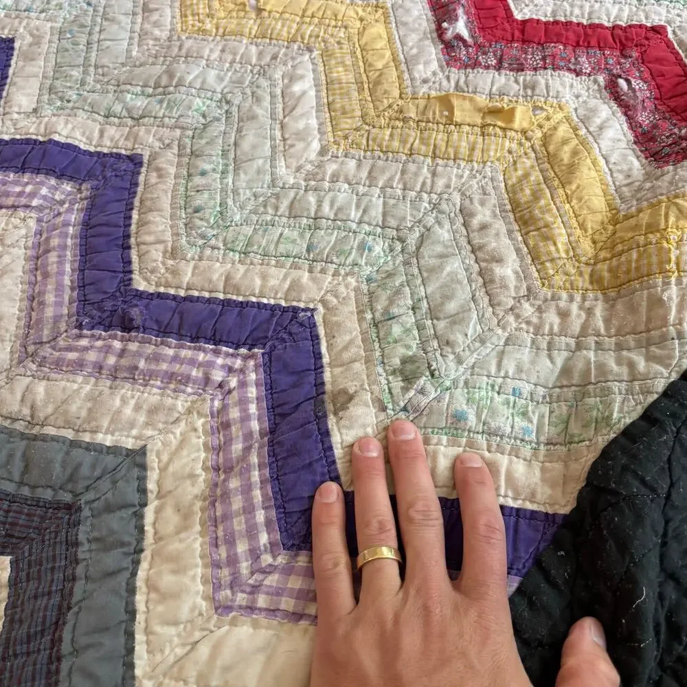 Unbranded vintage quilt