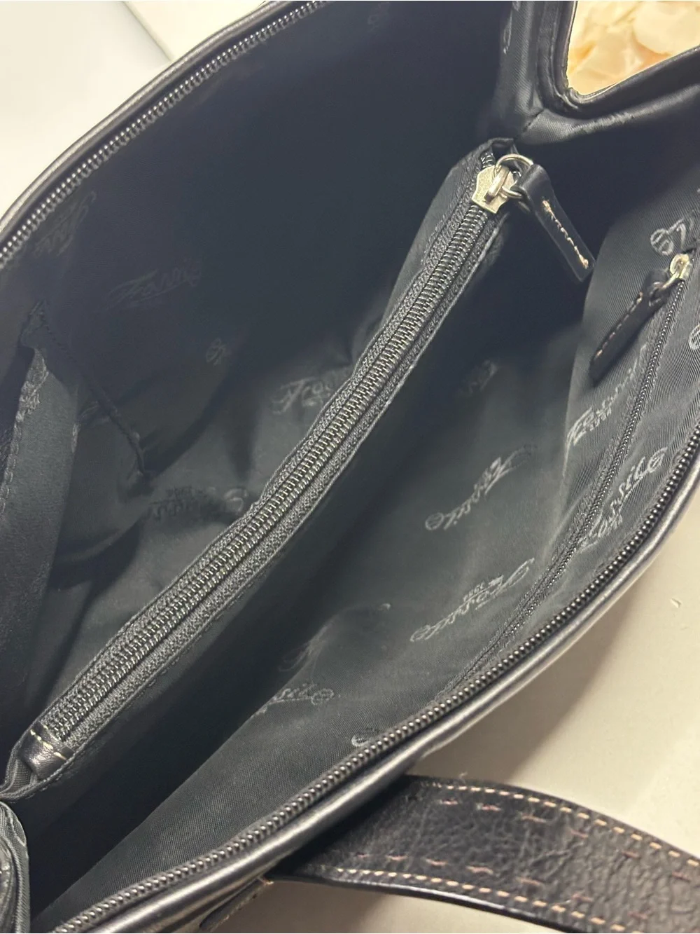 Fossil genuine black