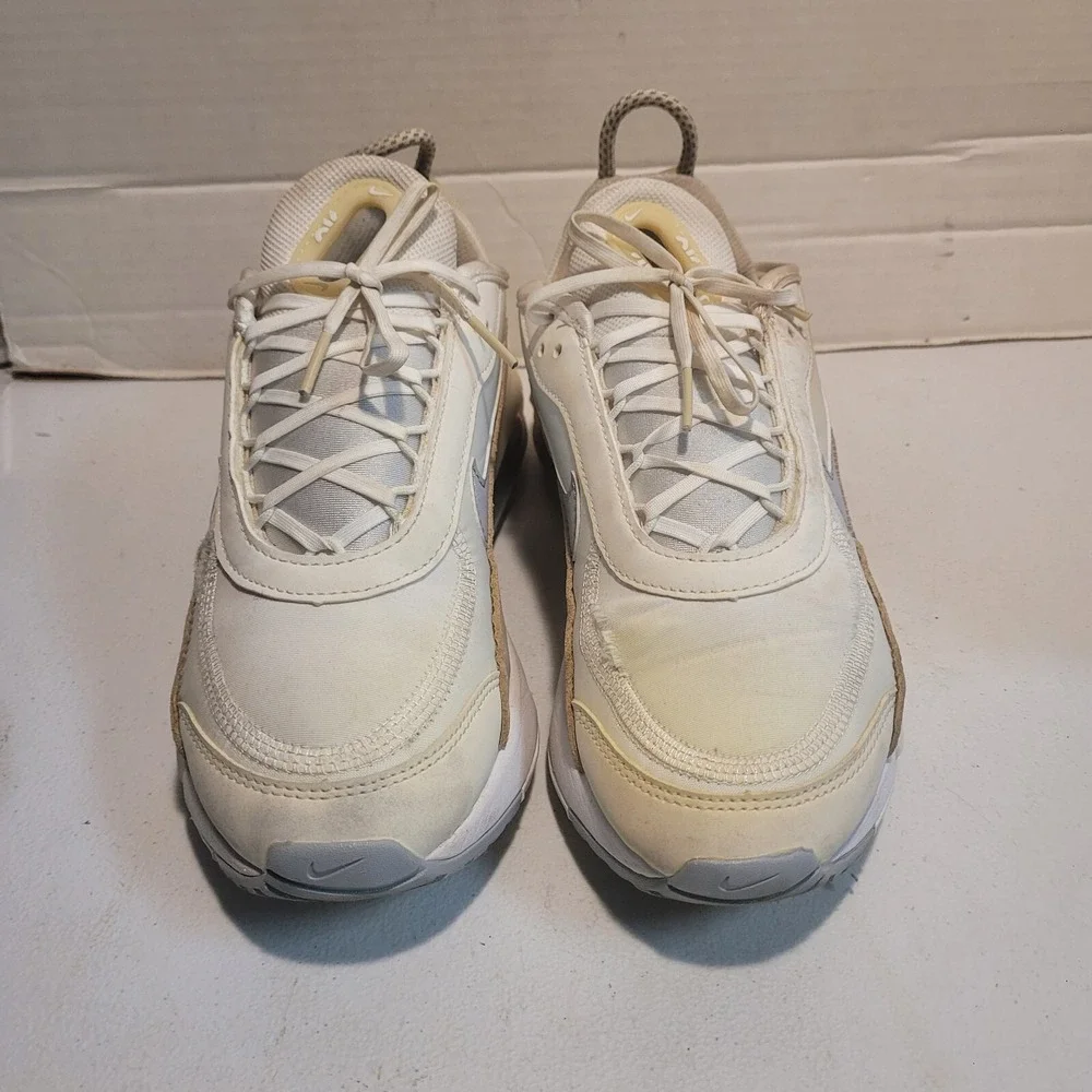Nike Air Max 2090 Women's Shoes Size 7 (DA8702-100) White Tan