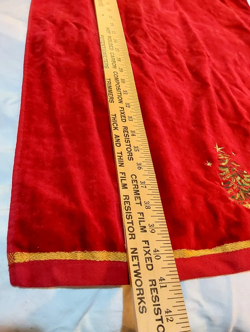 Vintage Red Merry Christmas Embroidered Hand Towel Set Plus 2 Face Towel