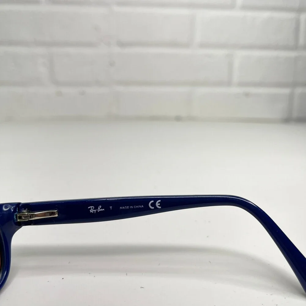 Ray-Ban please message