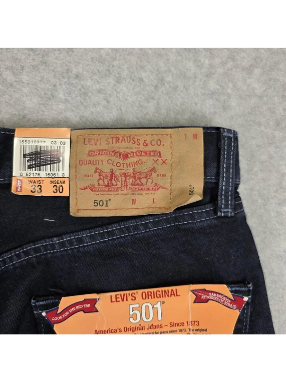 Levi's 501 Jeans Mens 33x30 Dark Wash Button Fly Deadstock Preshrunk NWT 2003