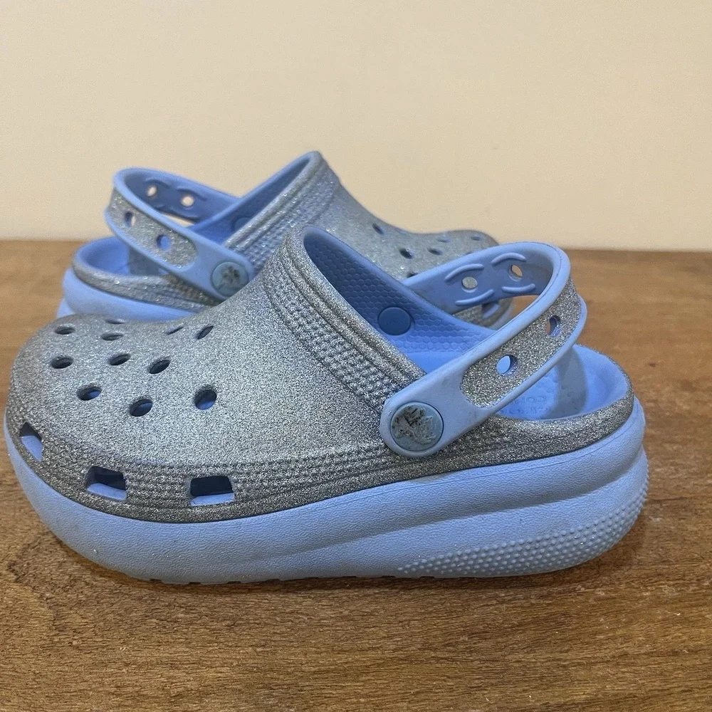 CROCS kids platform