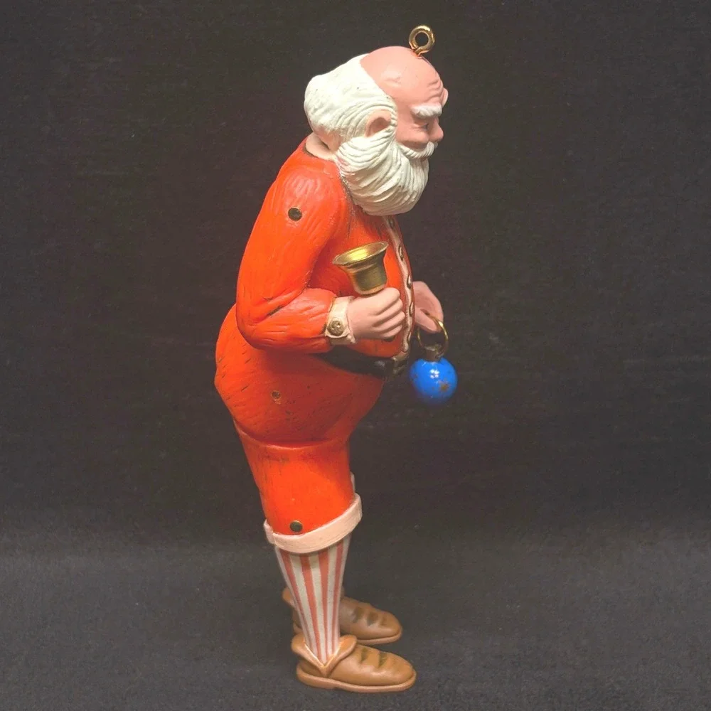 Hallmark 1983 Keepsake OLD FASHIONED SANTA Christmas Ornament Moveable Arms Legs
