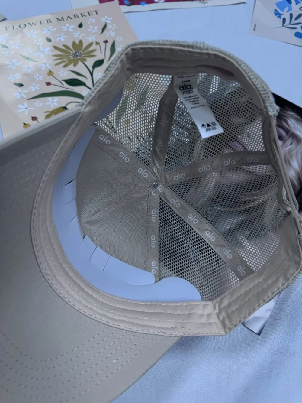 ☀️ Alo Yoga District Trucker Hat Bone White Mesh Cap 💘 Sport Tennis Golf -NWT
