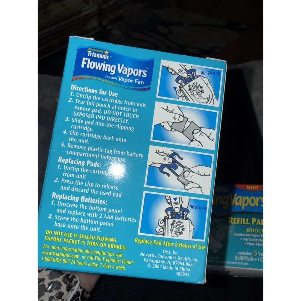 Theraflu Triaminic FLOWING VAPORS Portable Vapor Fan,‎ Fan Plus Refills New 5303