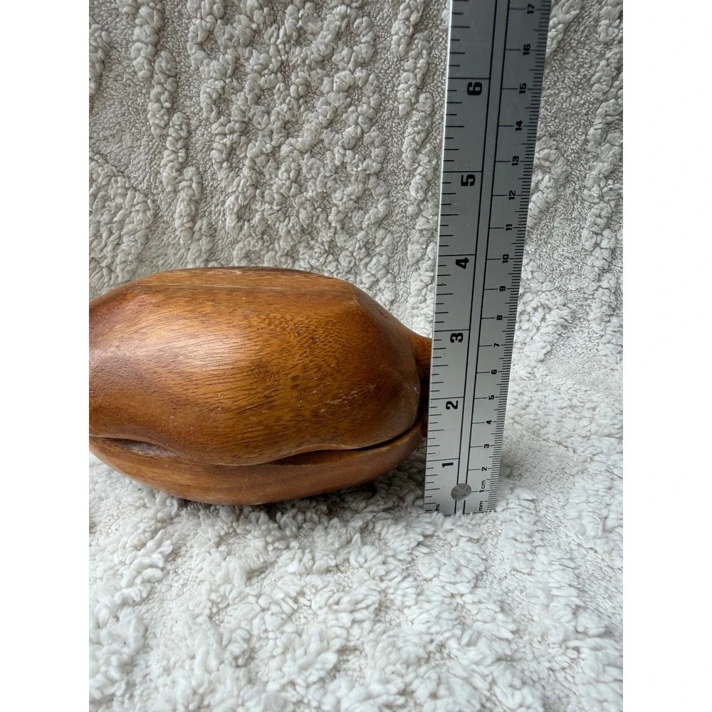 N/A vintage hand