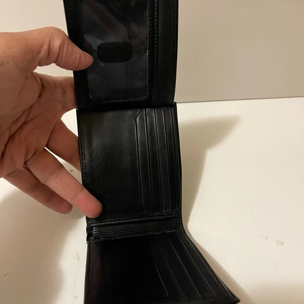 Tessa Costes beautiful wallet