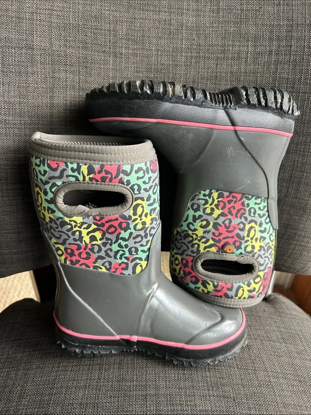 BOGS Kids Rainbow Leopard Gray Rain Boot with Pull-Handle 11 Toddler