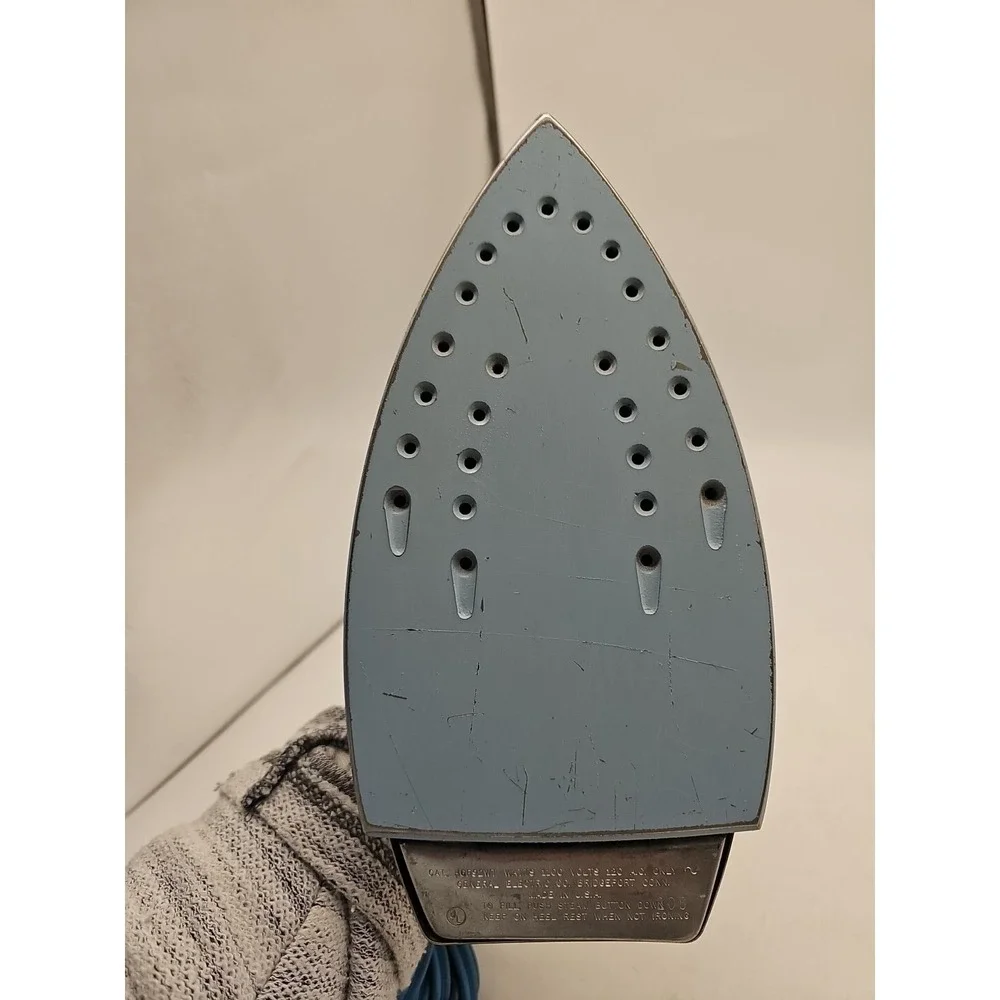 Steam iron out