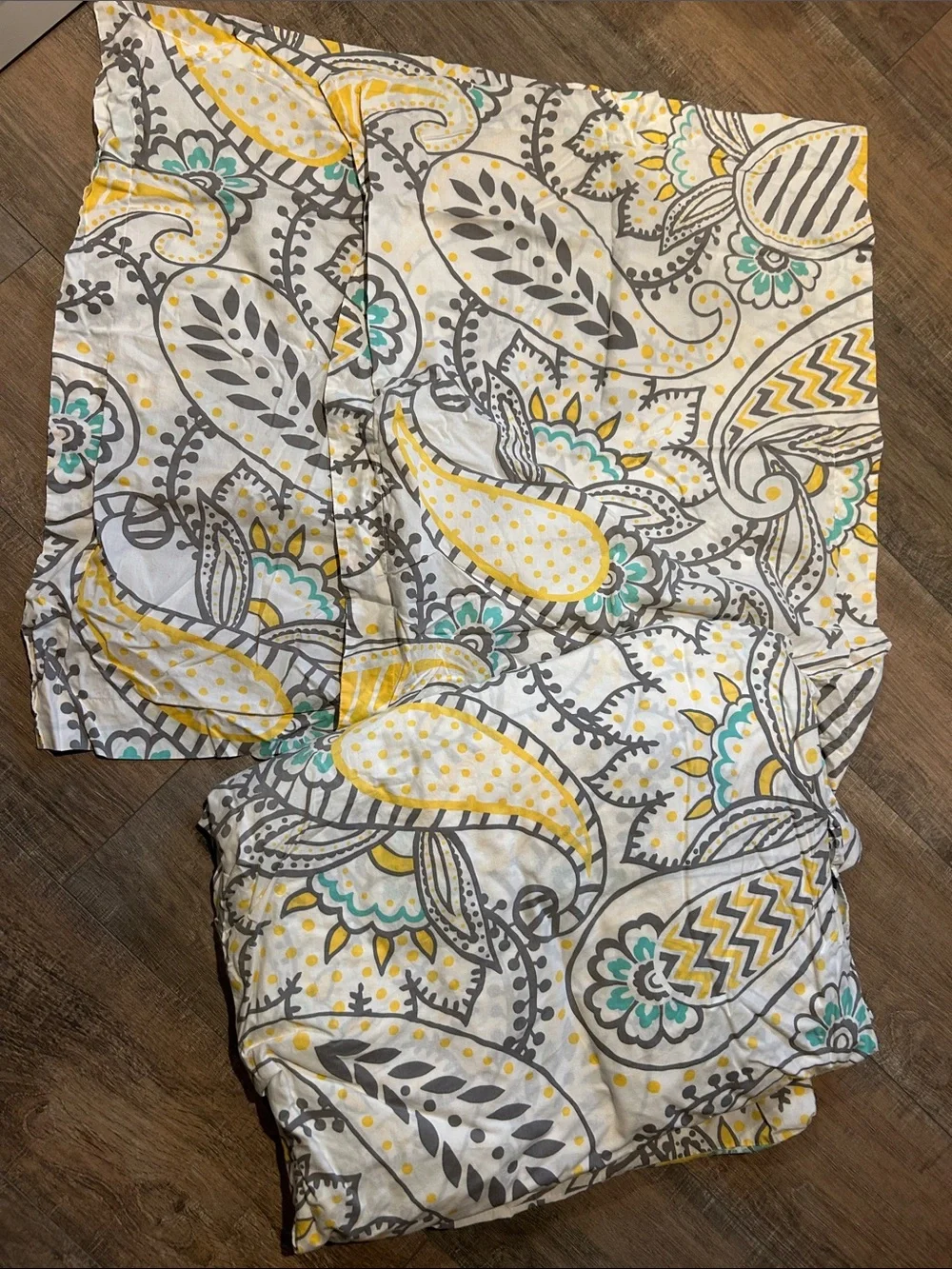 Pottery Barn Full/Queen Duvet