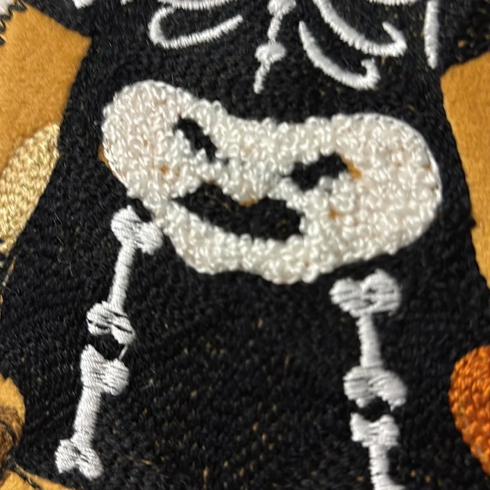 Envogue creepy bear
