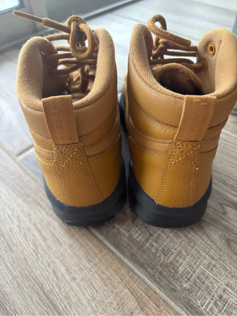 Nike rugged kids