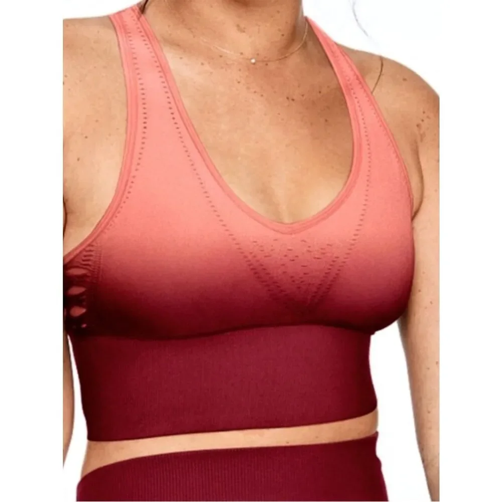 Pink Active Like New Ombré Seamless Light Support Racerback Sports Bra Small