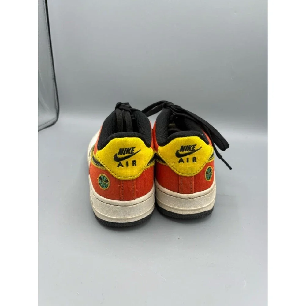 Nike Air Force 1 '07 LV8 in the 