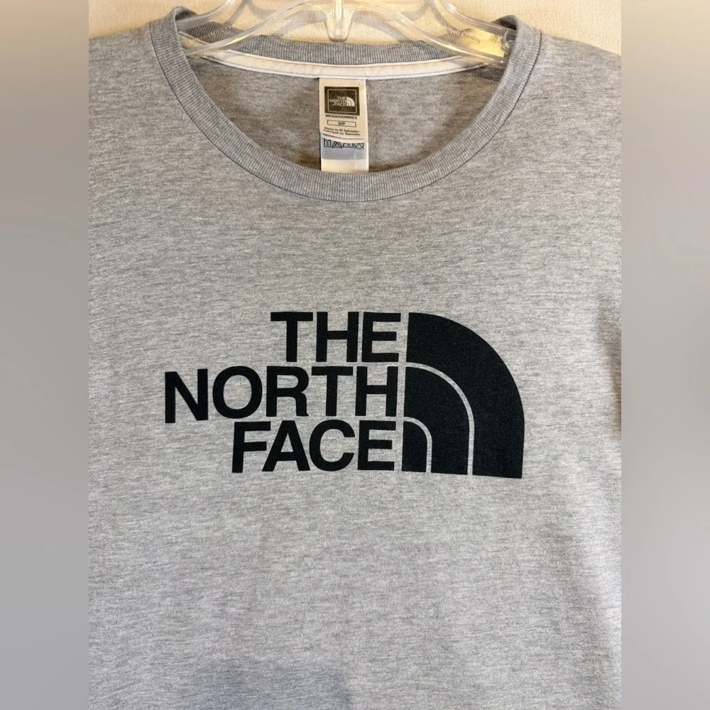 The North Face Logo T-Shirt Gray Short Sleeve Men’s Small Outdoor Tee