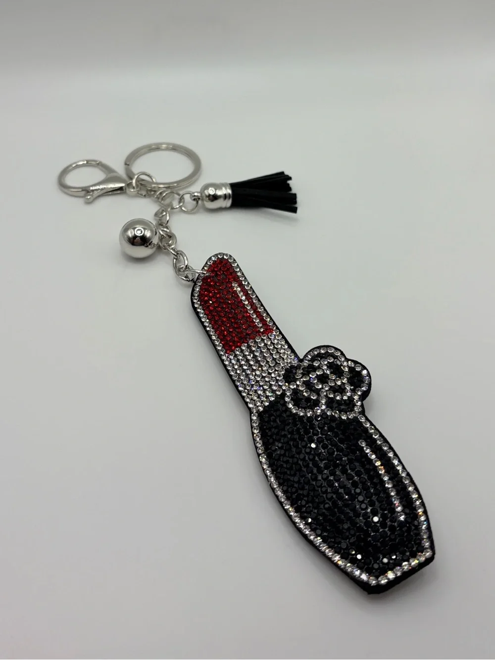 Source Unknown sparkling lipstick