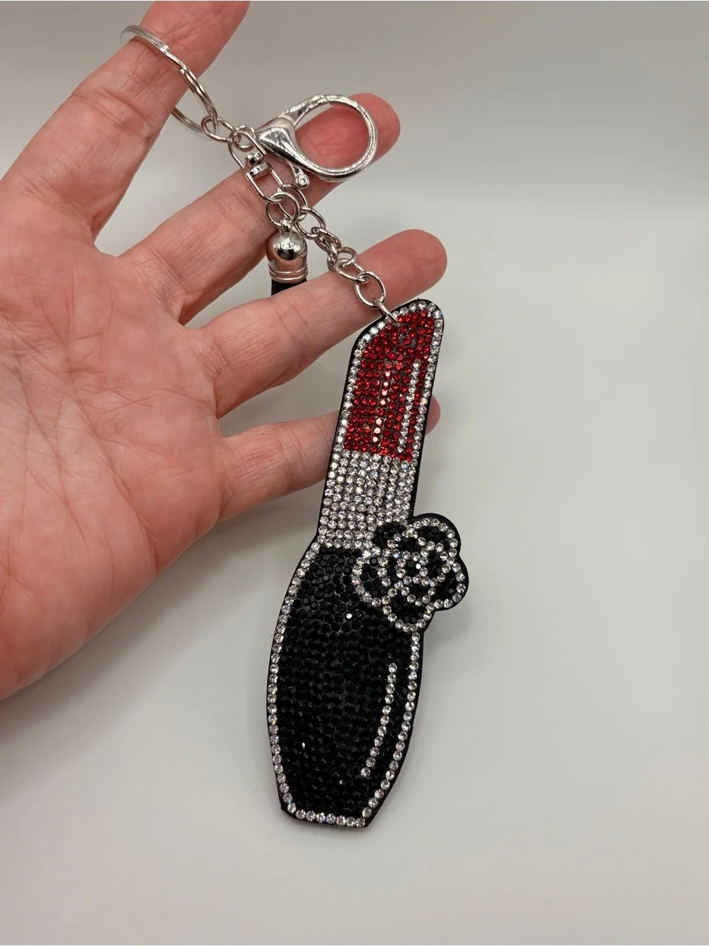 Source Unknown sparkling lipstick