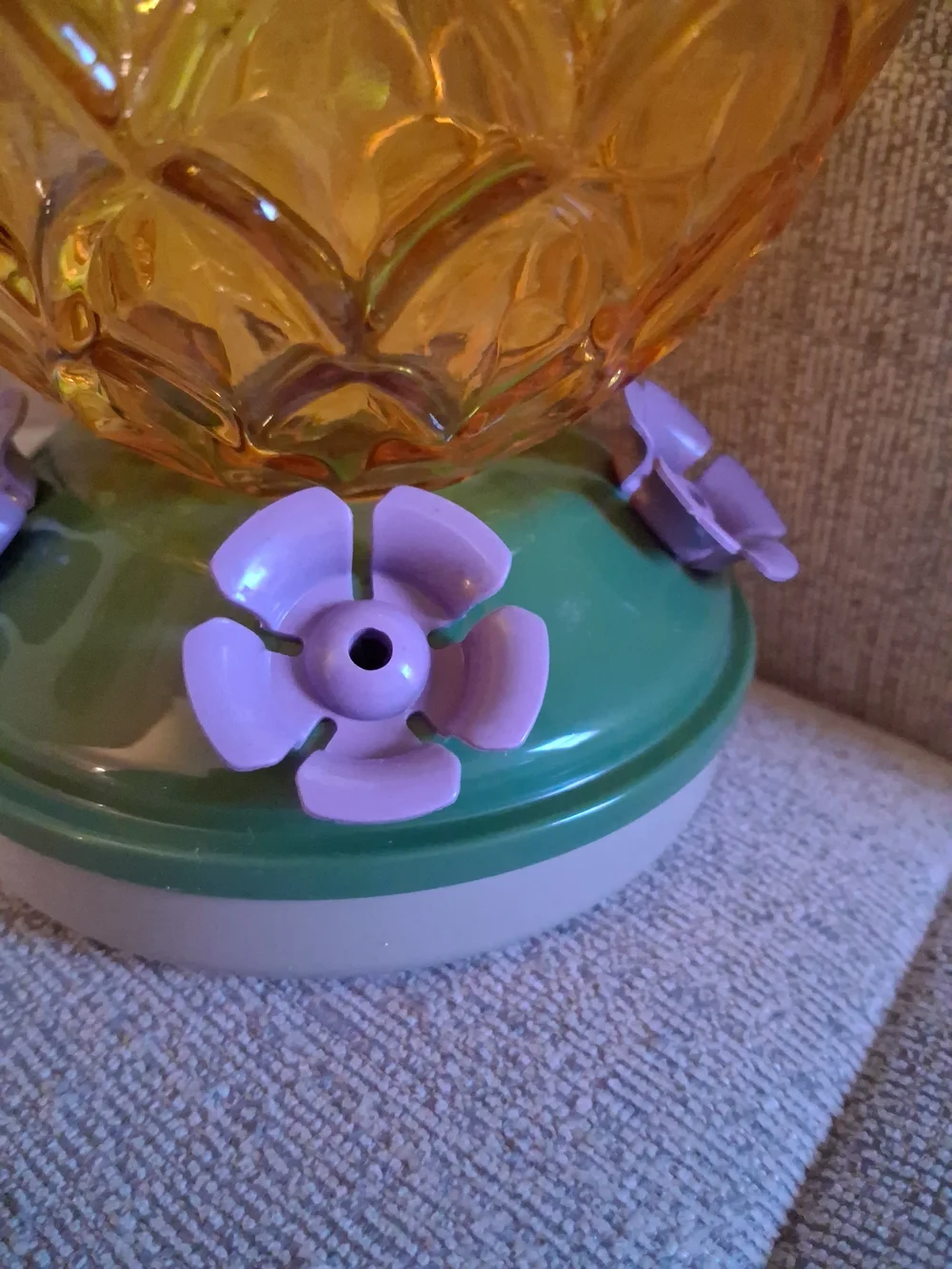 Pineapple Glass Hummingbird Feeder , 5 Stations NWT