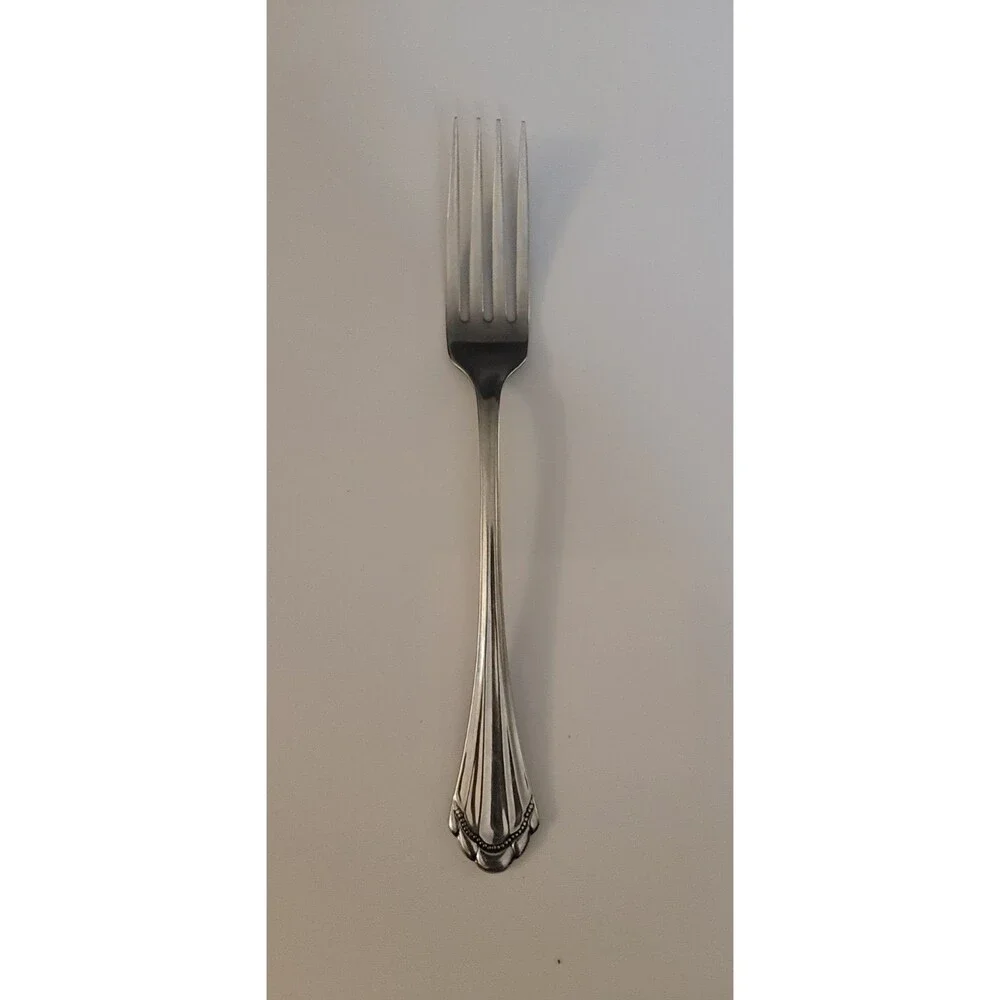 Oneida Community Marquette Stainless Steel Dinner Fork Glossy Flatware 7 3/4