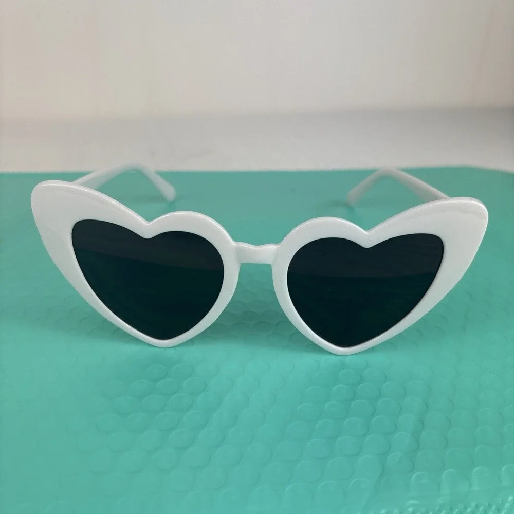 Sunglasses Women's Retro Vintage Cat Eye Fashion Heart Shape‎ Sun Glasses