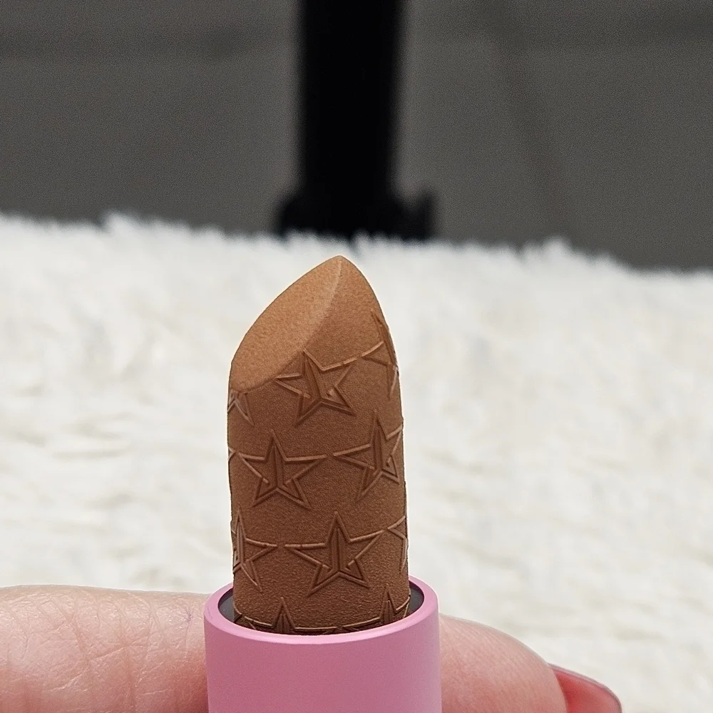 Jeffree Star nib