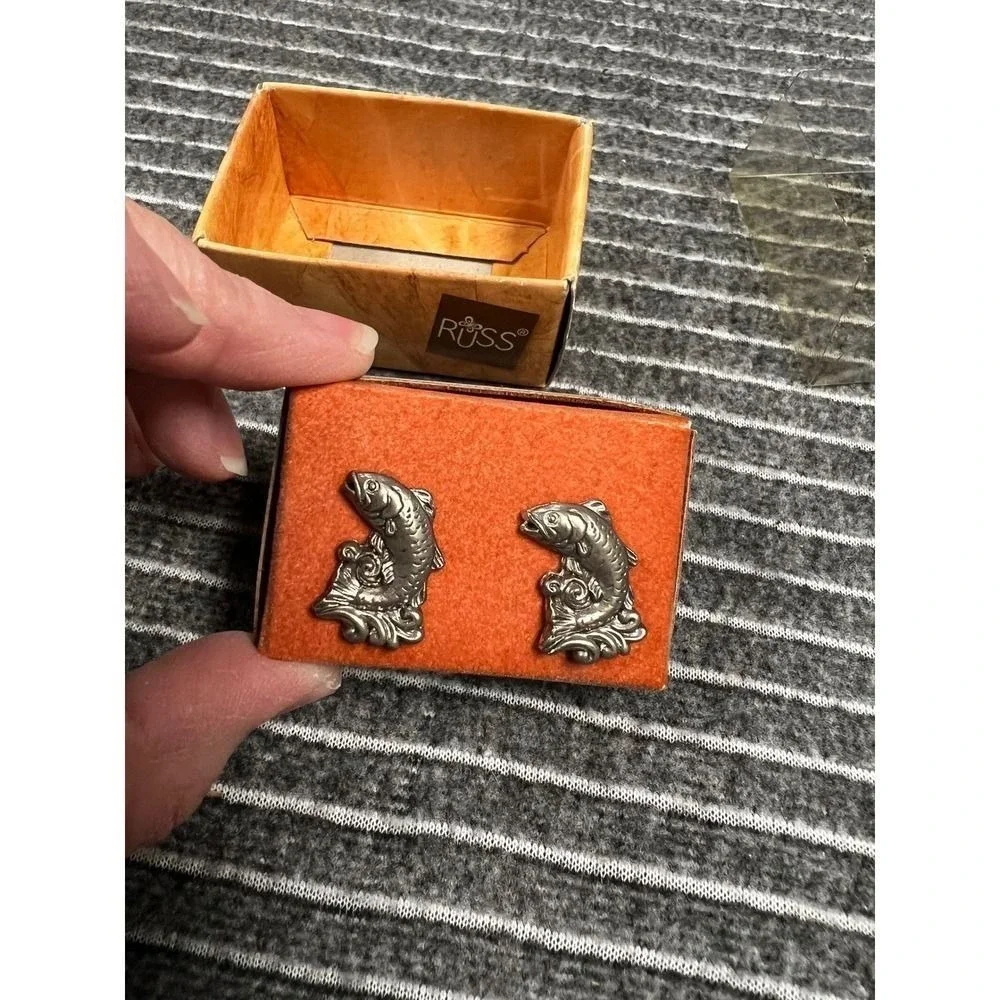Russ Berrie Executive Suite Pewter Jumping Fish Cufflinks Vintage Fishing‎ Gift