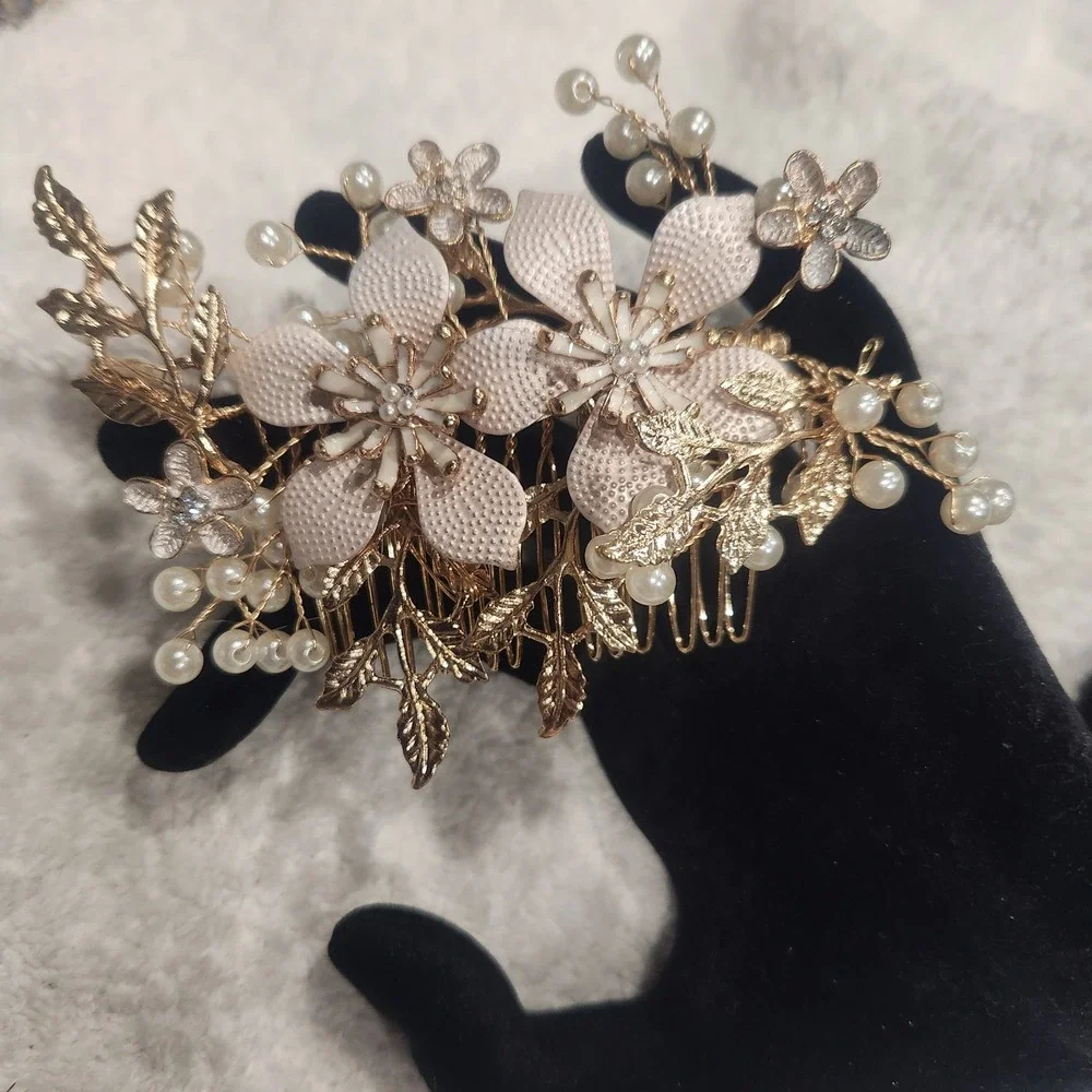 Gold‎ Floral Pearl Hair Comb Bridal Wedding Enamel Flower Rhinestone Headpiece