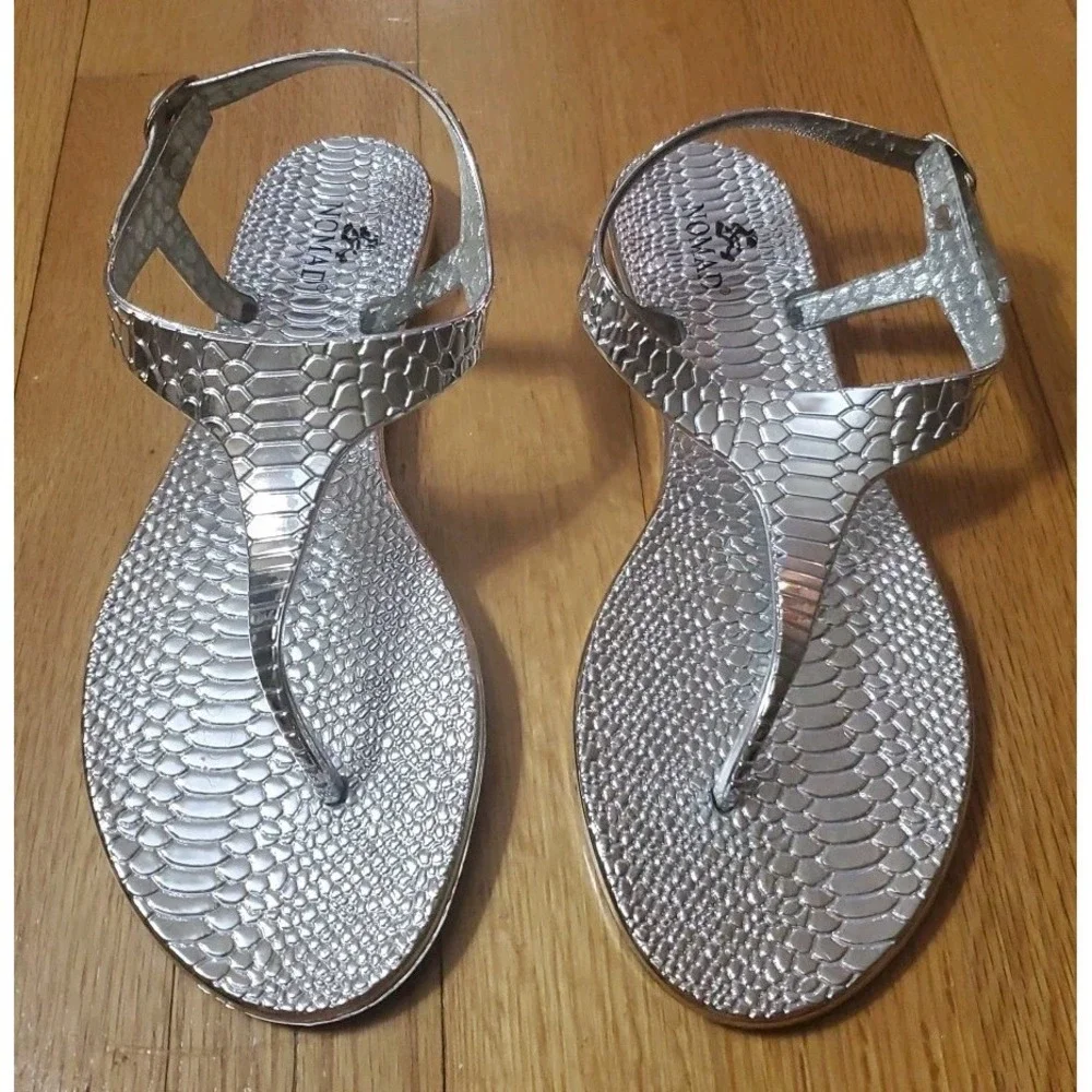 NOMAD Tootsie Sandal Silver‎ Snake Prink Women's Size 9