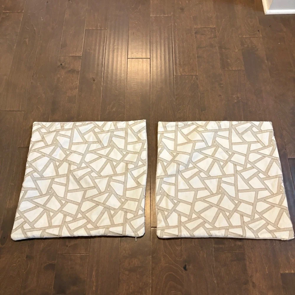 Thom Filicia set thom