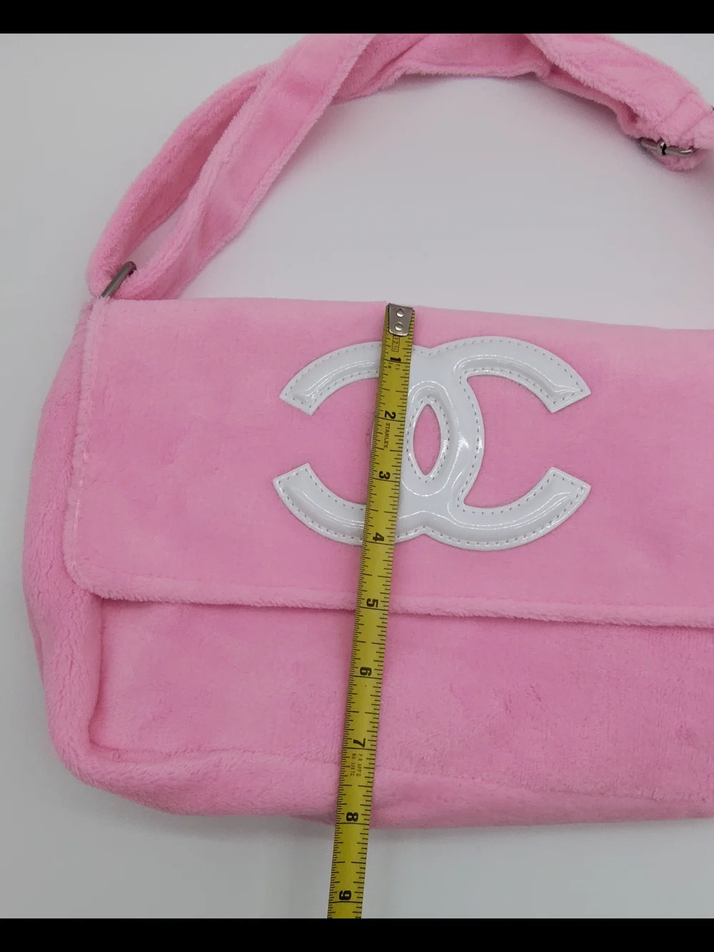 CHANEL Pink Beauté Précision Plush Bag Makeup Gift Collectible NIP GWP/VIP