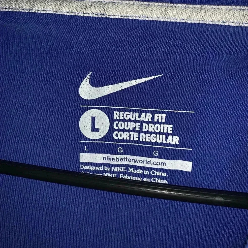 🧾 Nike Tee