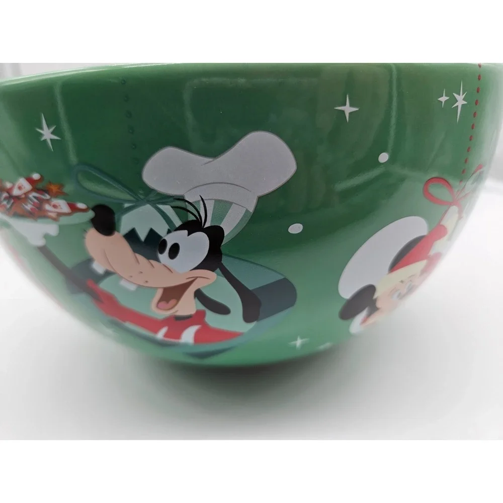 Disney Christmas Serving Bowl‎ Green Mickey Minnie Goofy Donald Holiday Ceramic