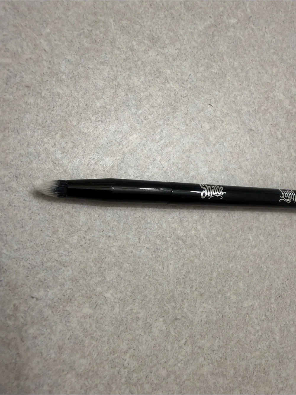 Kay von d dual ended eyeshadow brush