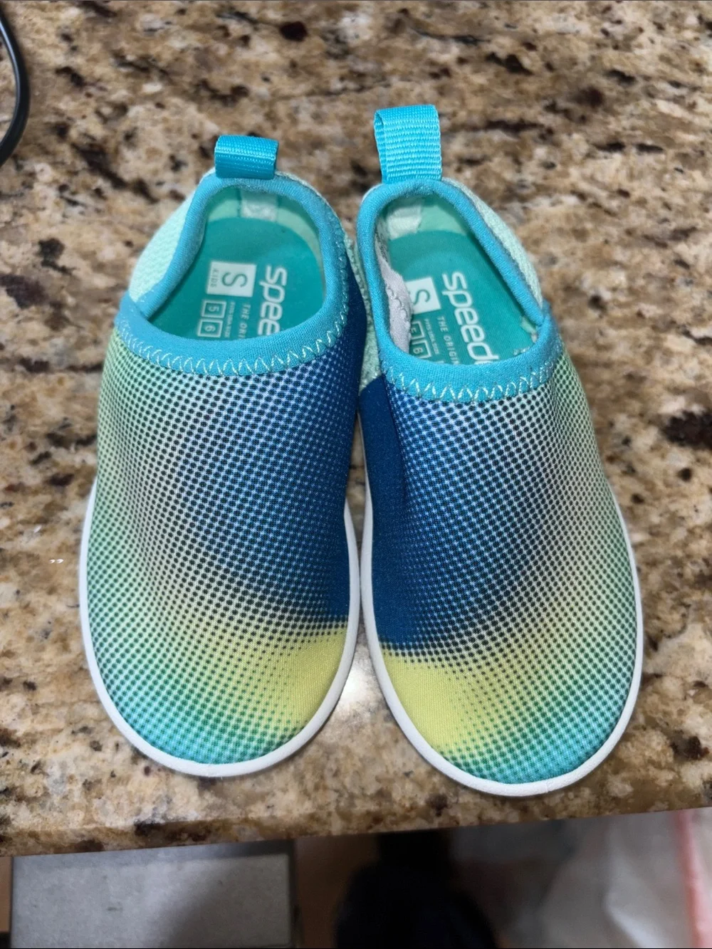 Speedo Kids Water Shoes in Teal, Blue and Yellow Gradient