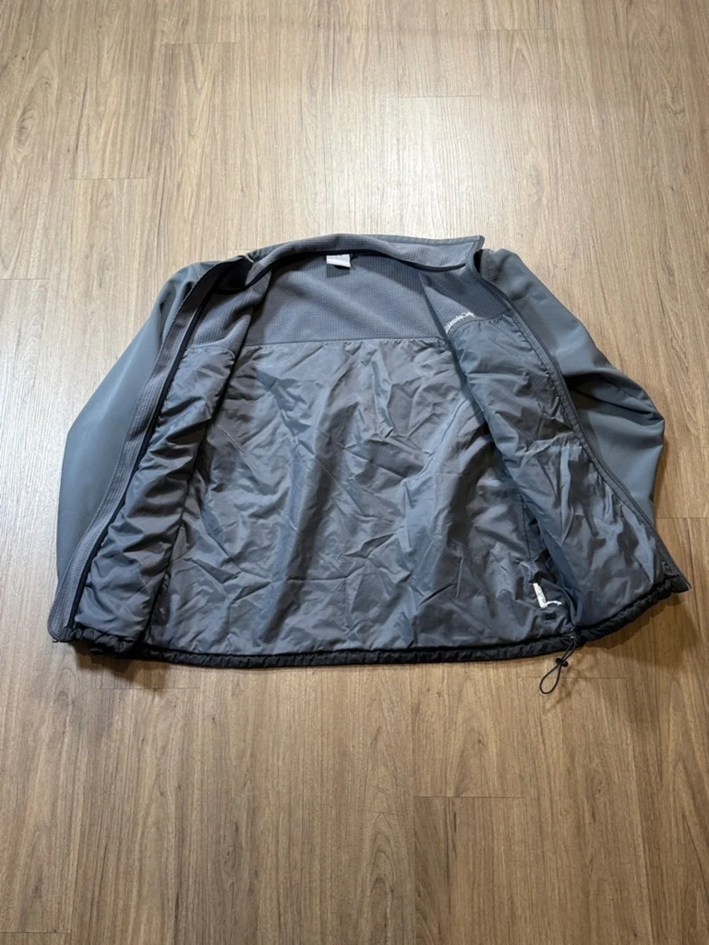 Columbia Two-Tone Gray and Black Performance Jacket, Size L