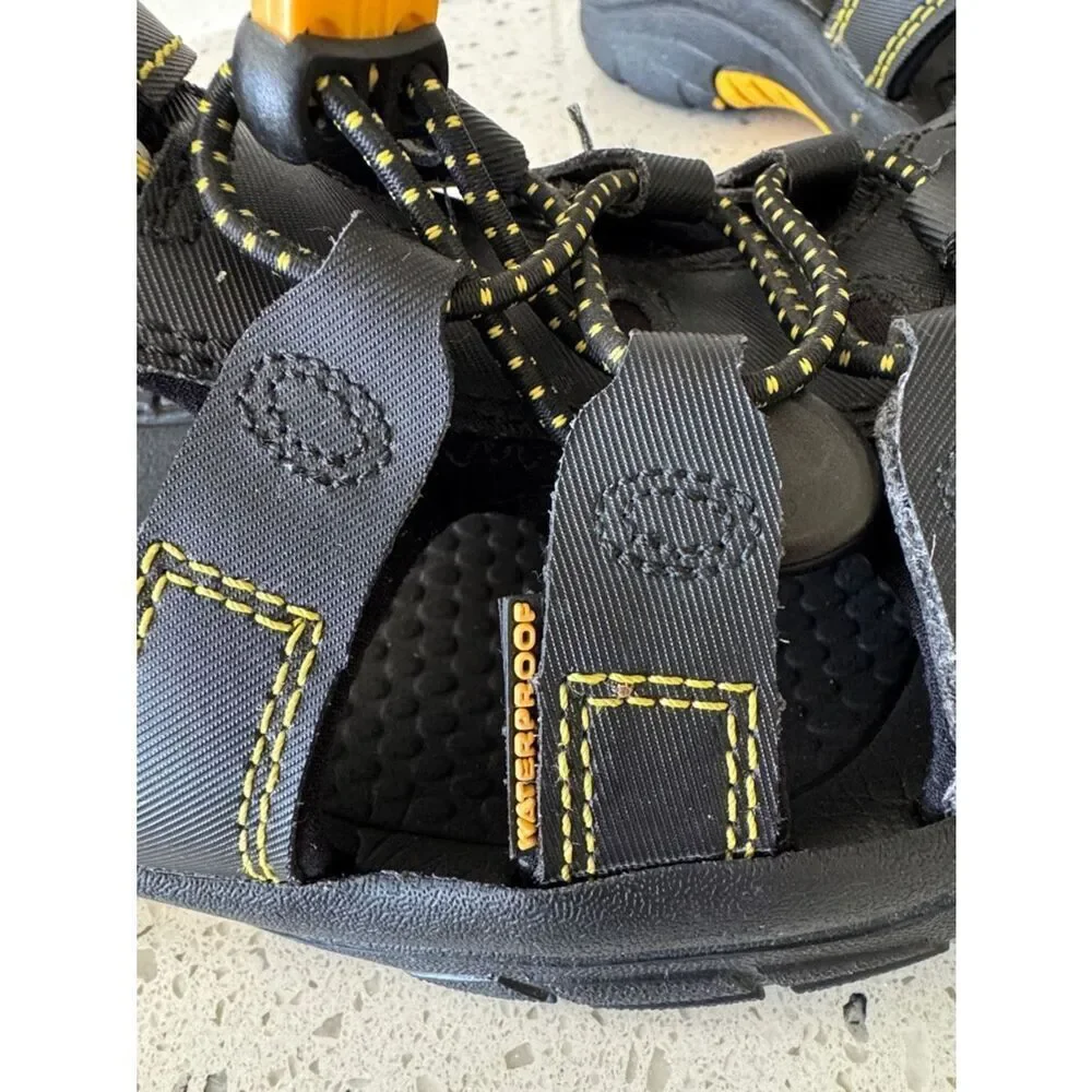 Keen men’s black