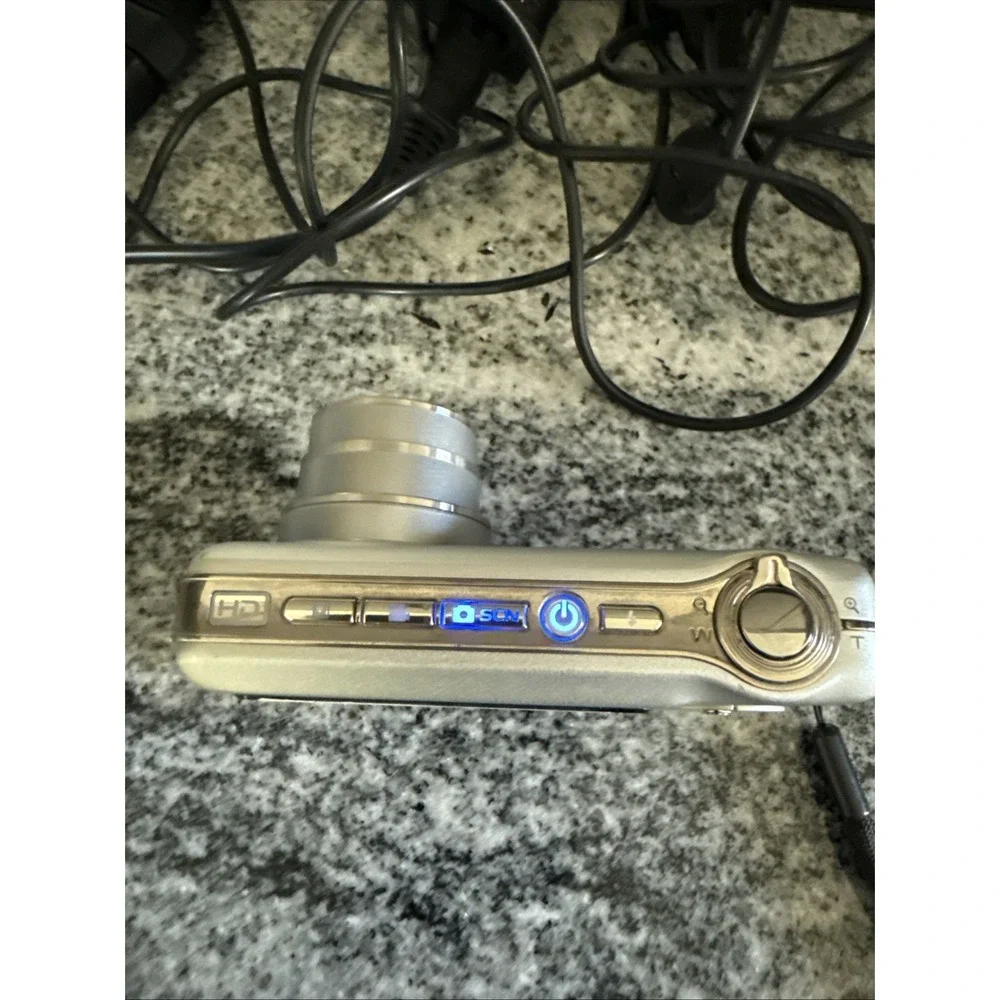 Kodak easyshare v1233