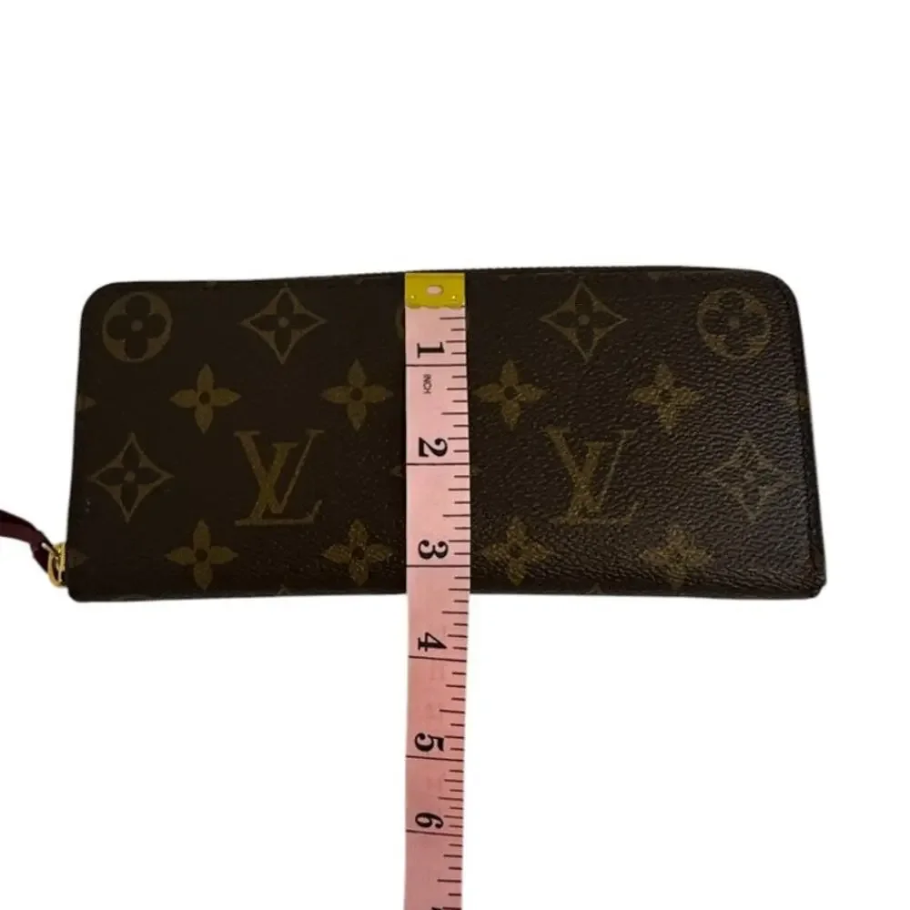 Louis Vuitton Zippy Wallet Monogram and Red Interior Gold Hardware Zipper Close