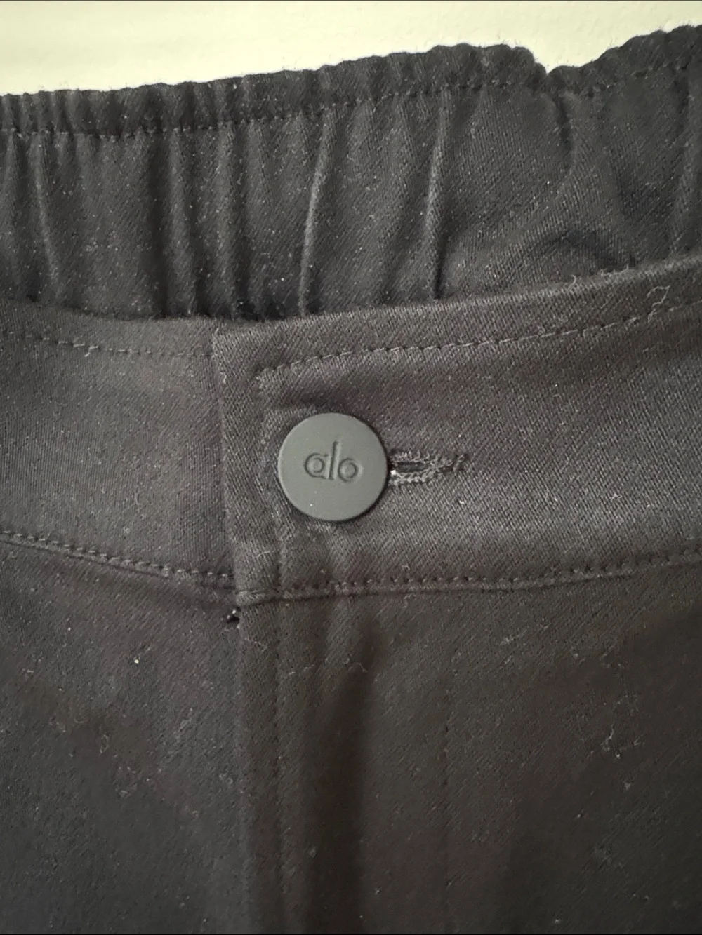 ALO Yoga gently good