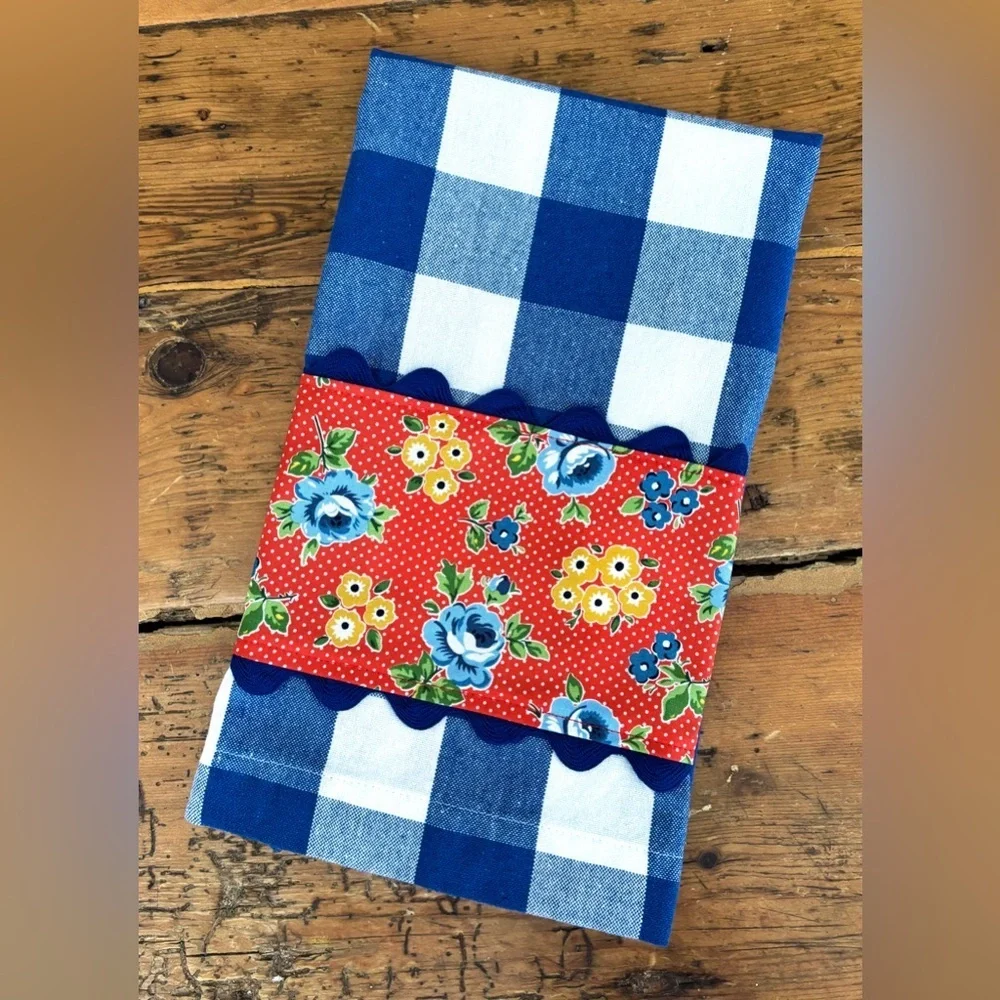 Handmade Kitchen Towel Blue & White Buffalo Chck 19” x 24” farmhouse Cottagecore