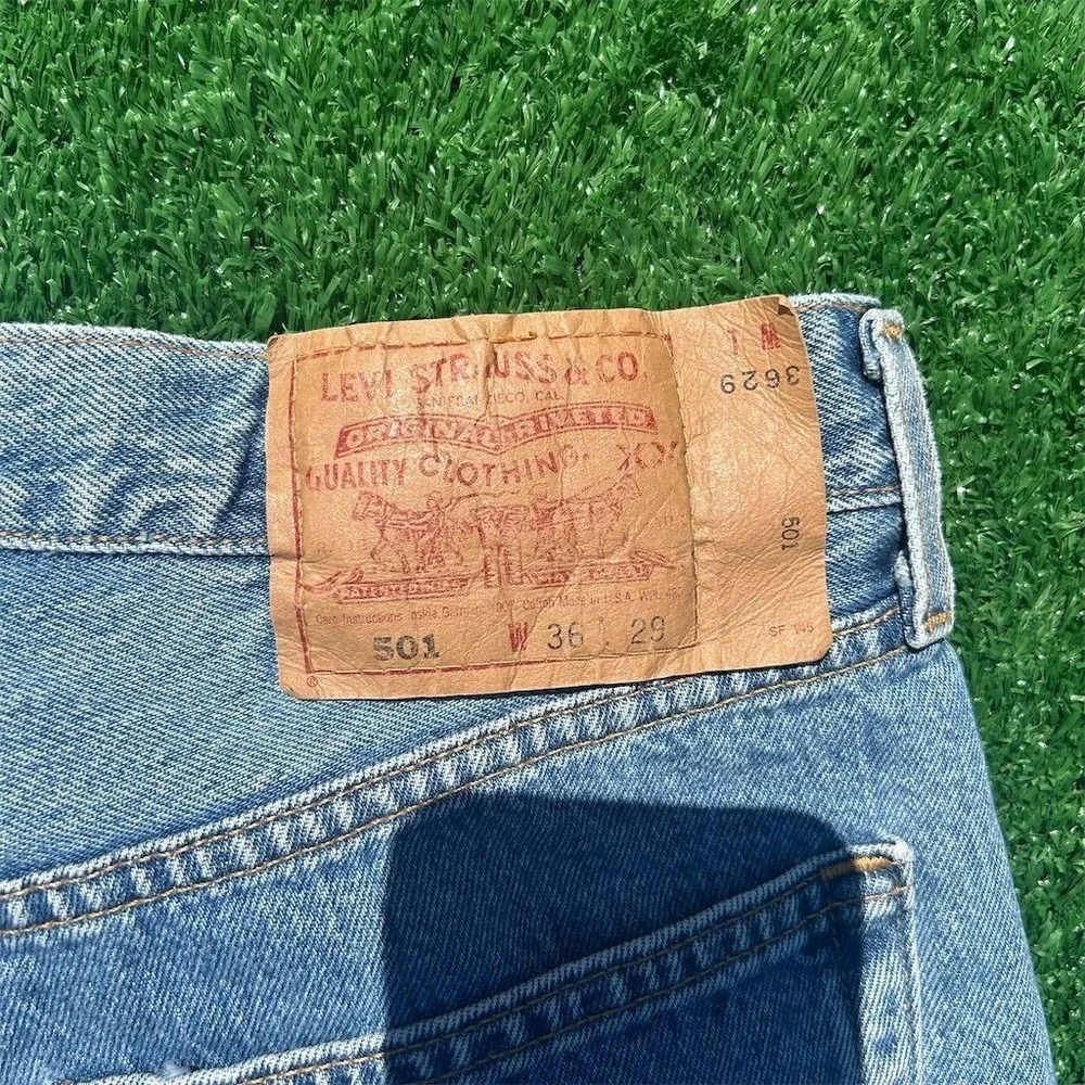 Levis these levi