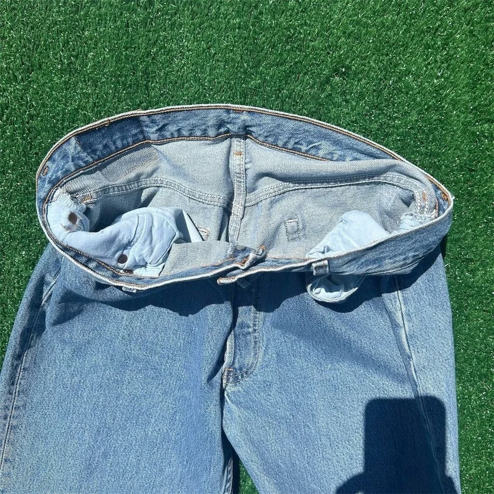 Levis these levi