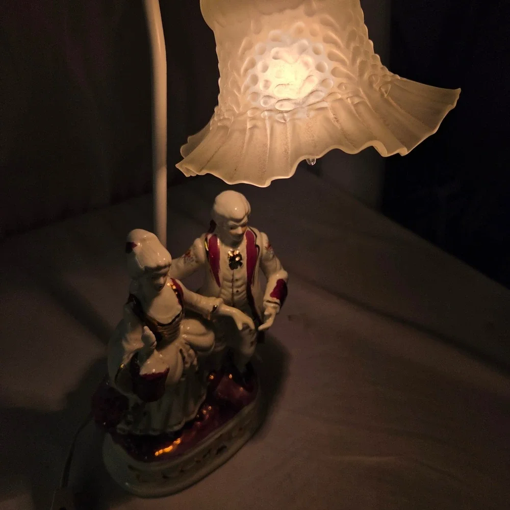 Vintage Porcelain Courting Couple Table Lamp Frosted Glass Tulip Shade Burgundy