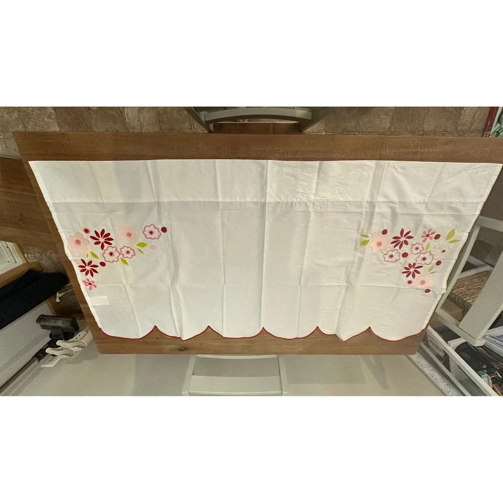 Migi White Cotton Floral Embroidered Scalloped Window Valance Rod Pocket‎